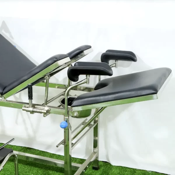 Gynecological Examination Bed and Accessories